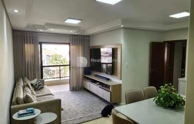 Imagem: O apartamento possui 3 Dormitórios, 1 Banheiro, 2 Vagas na