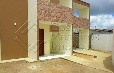 Imagem: A casa possui 2 Dormitórios, 2 Banheiros, 1 Vaga na garagem