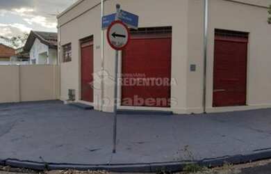 Imagem: O depósito possui 154m² de Área e está localizado em Vila