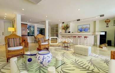 Imagem 4: Excelente mansão em condomínio de alto padrão com canal 100 navegável...