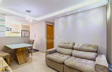 Imagem: O apartamento possui 2 Dormitórios, 1 Banheiro, 1 Vaga na garagem