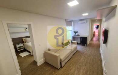 Imagem 11: Localizado na Av Lucio Costa, excelente apartamento em lâmina , com uma...