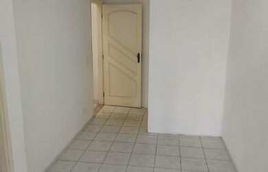 Imagem 3: Conjunto amplo, com copa e banheiro, centro comercial de Alphaville