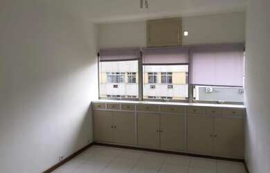 Imagem: O depósito possui 30m² de Área e está localizado em Tijuca