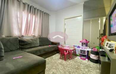 Imagem: A casa possui 3 Dormitórios, 2 Banheiros, 171m² de Área e