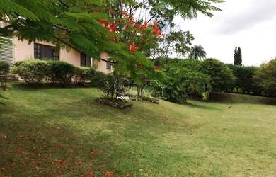 Imagem 6: Linda casa,4 suítes,Ampla área de lazer piscina, churrasqueira, forno a lenha, campo de fu