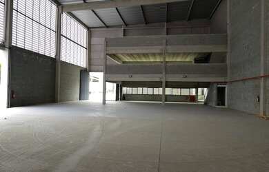 Imagem 4: Galpão para aluguel tem 1300 metros quadrados em Jardim California -...