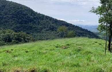 Imagem: O terreno possui 800m² de Área e está localizado em Cascata