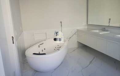 Imagem 8: Casa Alphaville 2. com 05 suítes e 05 vagas. Barueri / São Paulo