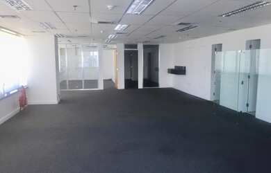 Imagem 6: Excelente Sala 155m2 Toda em Vão Livre com vista para Baia