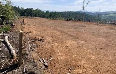 Imagem 13: Terreno 2 km do asfalto. 600m² de Área