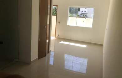 Imagem: A casa em condomínio possui 2 Dormitórios, 3 Banheiros, 1