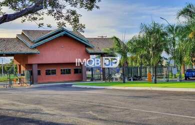 Imagem: O terreno possui 965m² de Área e está localizado em Loteamento