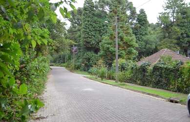 Imagem: O terreno possui 1.600m² de Área e está localizado em Canela