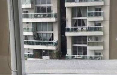 Imagem: O depósito possui 2 Vagas na garagem, 77m² de Área e está