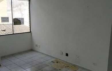 Imagem 4: Conjunto amplo, com copa e banheiro, centro comercial de Alphaville