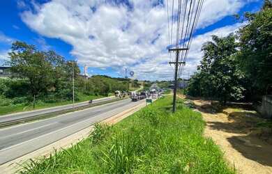 Imagem 7: Lote com 307 m² e casa, de frente para a Rodovia do Contorno, BR 101,...