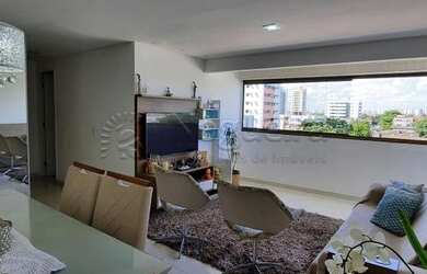 Imagem: O apartamento possui 2 Dormitórios, 3 Banheiros, 1 Vaga na