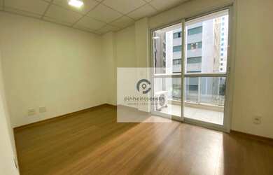 Imagem: O depósito possui 1 Vaga na garagem e 39m² de Área e está