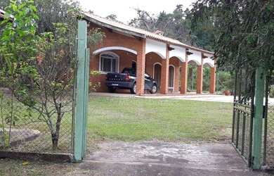 Imagem: A fazenda possui 250m² de Área e está localizado em Mombuca