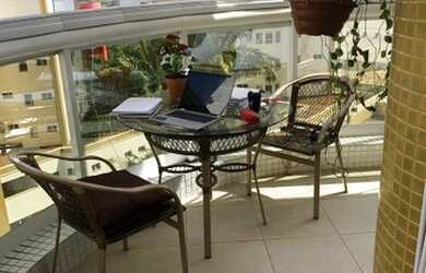 Imagem: O apartamento possui 3 Dormitórios, 5 Banheiros, 3 Vagas na