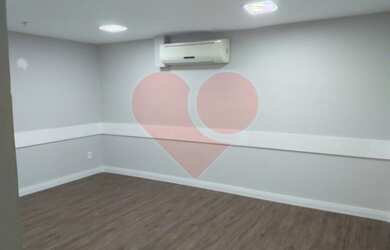 Imagem: O depósito possui 2 Vagas na garagem, 200m² de Área e está