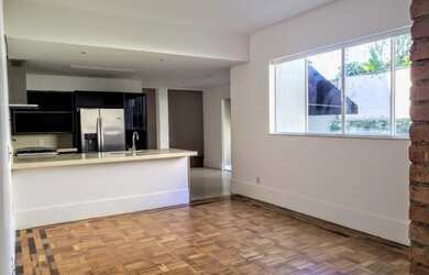 Imagem: O apartamento possui 2 Dormitórios, 3 Banheiros, 1 Vaga na