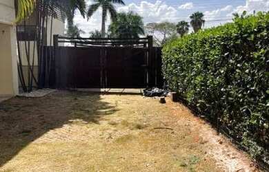 Imagem: A casa em condomínio possui 3 Dormitórios, 4 Banheiros, 3