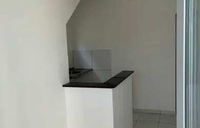 Imagem: A casa possui 1 Dormitório e está localizado em Doron, Salvador