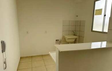 Imagem: O apartamento possui 2 Dormitórios, 1 Banheiro e está localizado