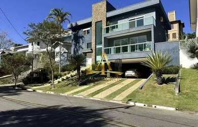 Imagem: A casa em condomínio possui 3 Dormitórios, 5 Banheiros, 5