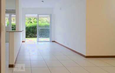 Imagem: O apartamento possui 2 Dormitórios, 2 Banheiros, 2 Vagas na