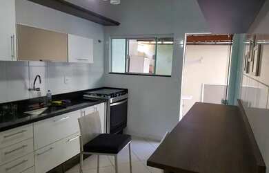 Imagem: A casa possui 3 Dormitórios, 3 Banheiros, 1 Vaga na garagem