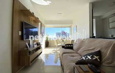 Imagem: O apartamento possui 2 Dormitórios, 2 Banheiros, 2 Vagas na