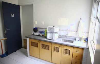 Imagem 9: Conjuntos comerciais a 400 metros da Avenida Paulista