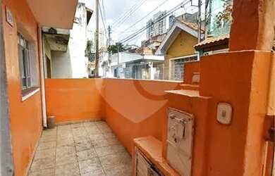 Imagem: A casa possui 2 Dormitórios, 2 Banheiros, 77m² de Área e