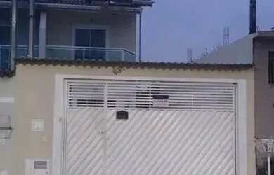 Imagem: A casa possui 2 Dormitórios, 2 Banheiros, 2 Vagas na garagem