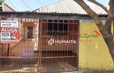 Imagem: A casa possui 3 Dormitórios, 1 Banheiro, 1 Vaga na garagem