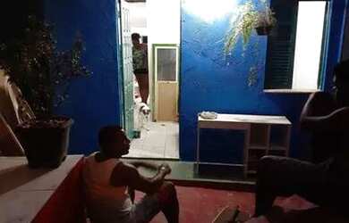 Imagem: A casa possui 1 Dormitório, 1 Banheiro e está localizado