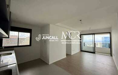 Imagem: O apartamento possui 1 Dormitório, 1 Banheiro, 2 Vagas na garagem