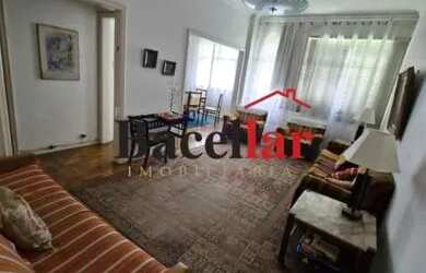 Imagem: O apartamento possui 3 Dormitórios, 3 Banheiros, 101m² de