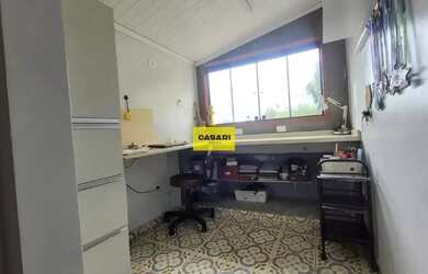 Imagem 12: Térrea para venda possui 180 metros quadrados com 2 quartos