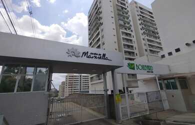 Imagem: O apartamento possui 3 Dormitórios, 1 Banheiro, 2 Vagas na