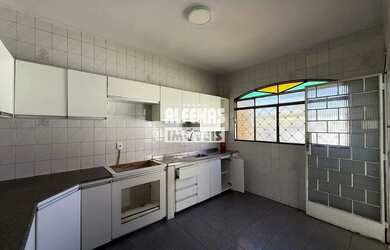 Imagem 12: EXCELENTE CASA COMERCIAL E RESIDENCIAL COM ÓTIMA LOCALIZAÇÃO NO BAIRRO...