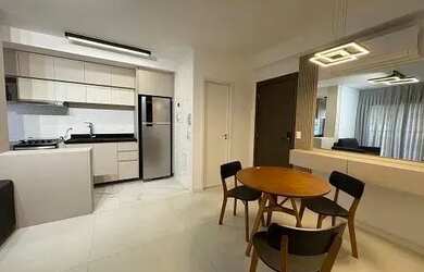 Imagem: O apartamento possui 1 Dormitório, 2 Banheiros, 1 Vaga na garagem