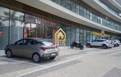 Imagem: O depósito possui 2 Vagas na garagem e 127m² de Área e está