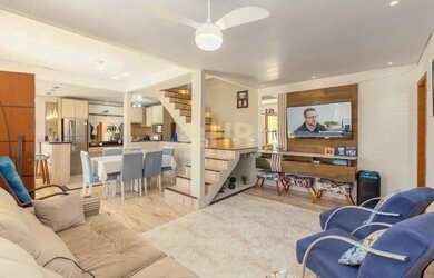 Imagem 8: Sobrado com 03 dormitórios sendo 01 suíte e 02 vagas de garagem Balneário...