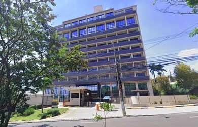 Imagem: O depósito possui 1 Vaga na garagem, 99m² de Área e está