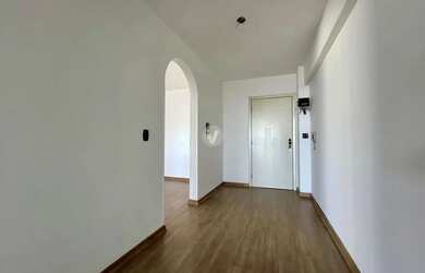 Imagem 12: Apartamento à venda, 4 dormitórios e 2 vagas, localizado na Avenida...