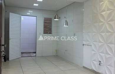 Imagem: A casa em condomínio possui 3 Dormitórios, 1 Banheiro, 1 Vaga